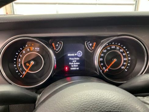 Used 2022 Jeep Gladiator Sport AWD/4WD image 8