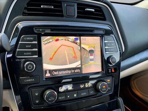 Used 2023 Nissan Maxima Platinum w/ Sport Mat Group FWD image 54