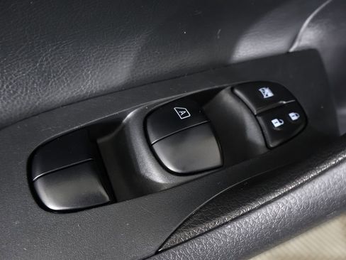 Used 2018 Nissan Altima 2.5 SV image 32