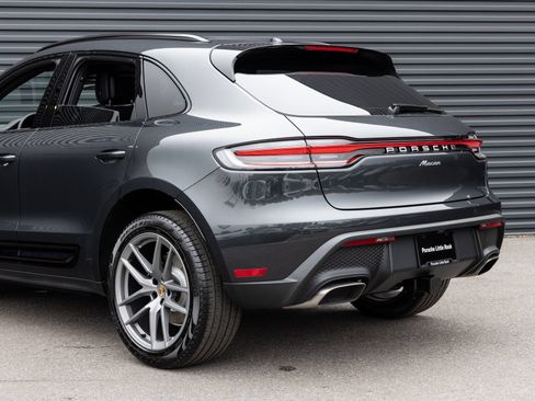 Certified 2026 Porsche Macan AWD/4WD image 11