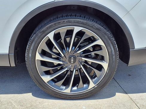 Used 2023 Lincoln Aviator Reserve w/ Equipment Group 201A RWD image 26