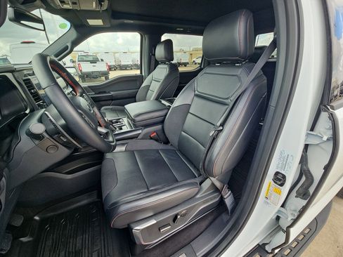 Used 2025 Ford F150 Raptor AWD/4WD image 17