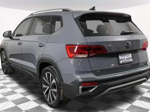 Used 2023 Volkswagen Taos SE w/ Panoramic Sunroof Package AWD/4WD image 20
