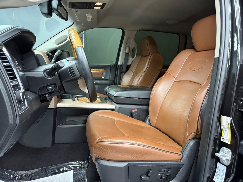 Used 2016 RAM 2500 Longhorn w/ Convenience Group AWD/4WD image 12
