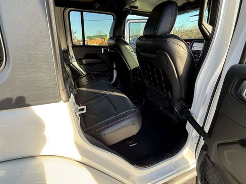 Used 2019 Jeep Wrangler Unlimited Rubicon w/ Dual Top Group image 37