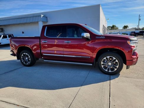 Used 2022 Chevrolet Silverado 1500 High Country w/ Z71 Off-Road Package image 6