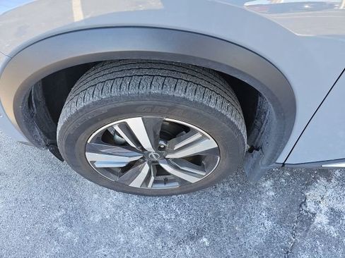 Certified 2023 Nissan Rogue SL w/ SL Premium Package image 12