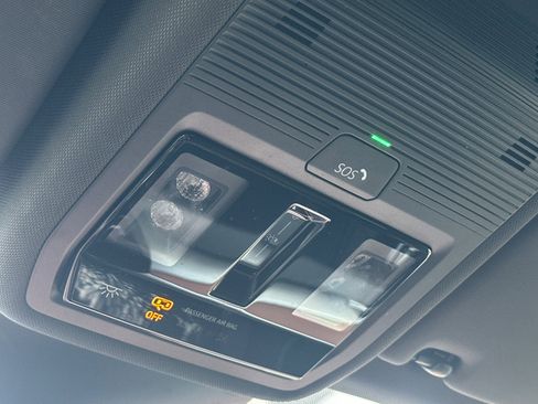 Used 2021 Volkswagen ID.4 Pro S image 34