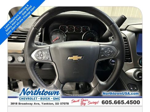 Used 2015 Chevrolet Suburban LT w/ Luxury Package AWD/4WD image 15