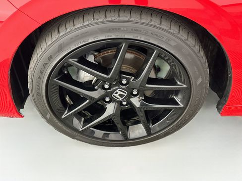Used 2024 Honda Civic Sport image 11