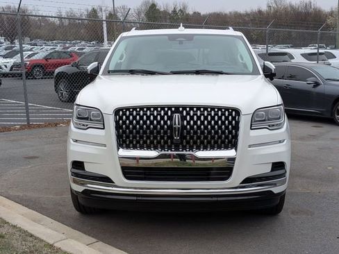 Used 2023 Lincoln Navigator Black Label image 8