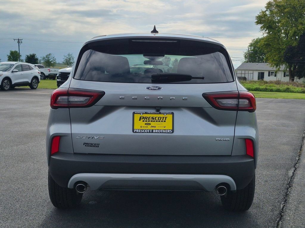 Used 2024 Ford Escape Active AWD/4WD image 6