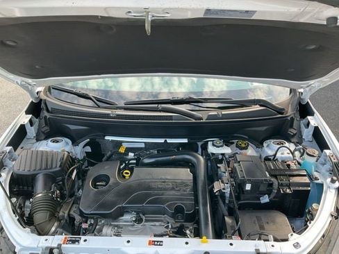 Certified 2023 Chevrolet Equinox LS w/ LS Convenience Package image 17