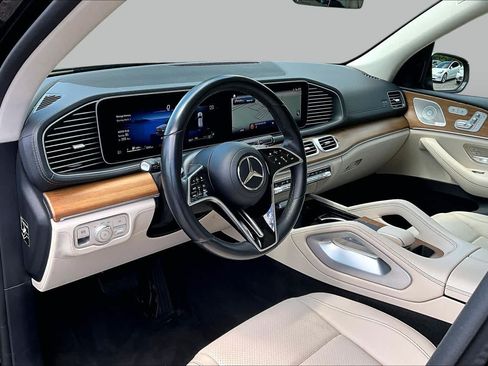 Used 2024 Mercedes-Benz GLE 350 4MATIC image 17