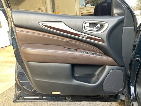 Used 2019 INFINITI QX60 Luxe w/ Sensory Package image 7