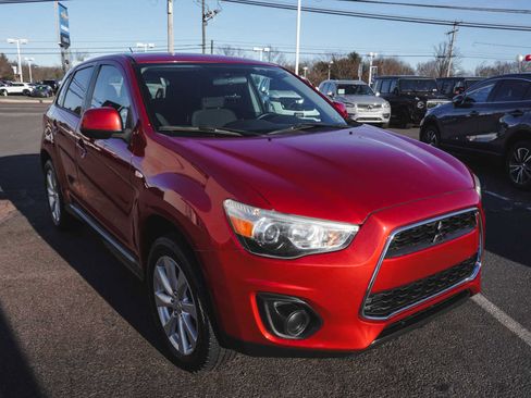 Used 2015 Mitsubishi Outlander Sport ES image 3