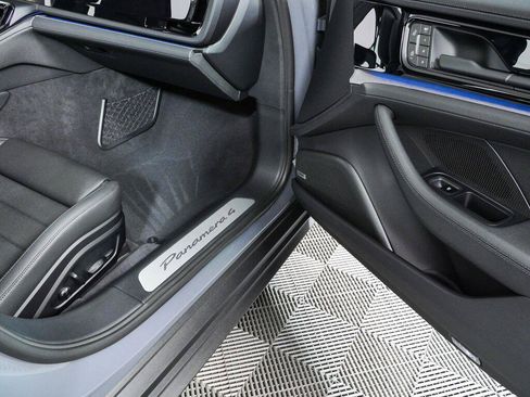 New 2026 Porsche Panamera image 26
