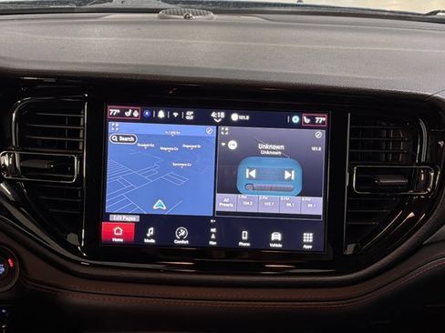 Used 2025 Dodge Durango GT image 32