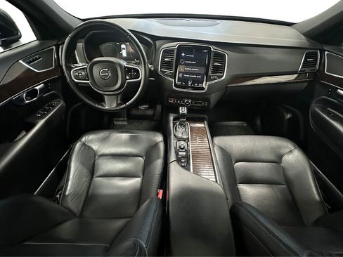 Used 2019 Volvo XC90 T6 Momentum w/ Protection Package Premier image 19
