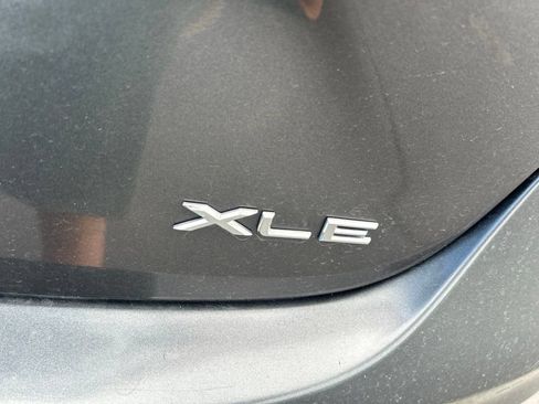 Used 2013 Toyota Avalon XLE FWD image 15