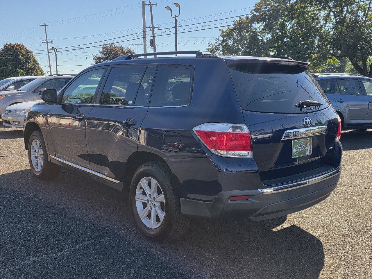 Used 2013 Toyota Highlander SE AWD/4WD image 7