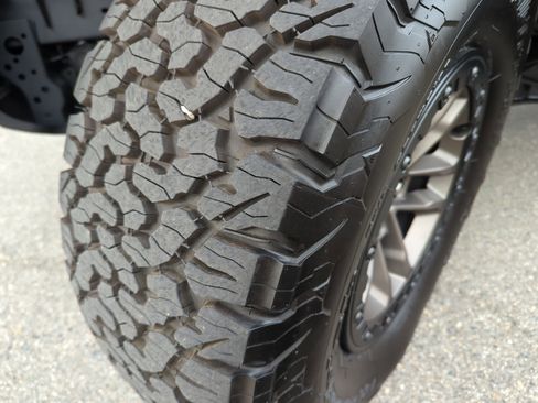 Used 2025 Jeep Wrangler Unlimited Rubicon 392 image 12