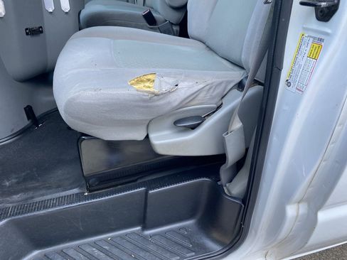 Used 2012 Ford E-250 and Econoline 250 w/ Commercial Cargo Van Pkg image 19