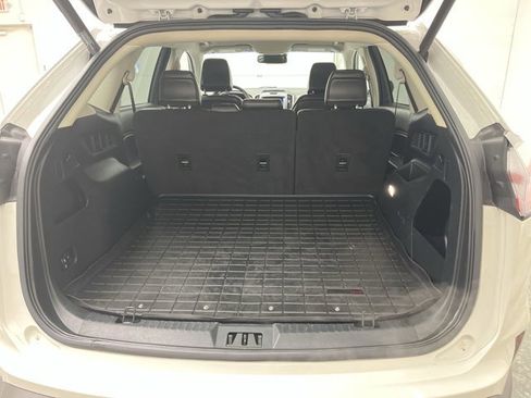 Used 2020 Ford Edge SEL w/ Convenience Package image 31