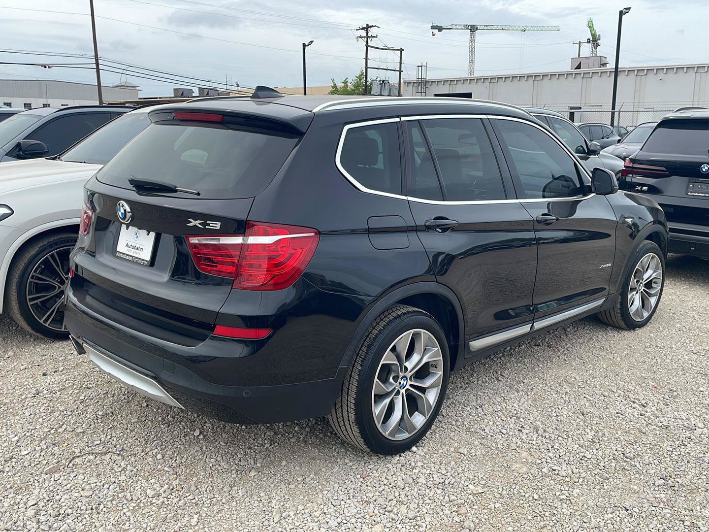 Used 2017 BMW X3 xDrive28i AWD/4WD image 4