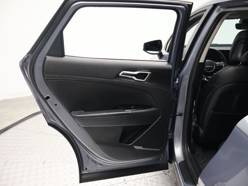 Used 2025 Kia Sportage EX FWD image 21