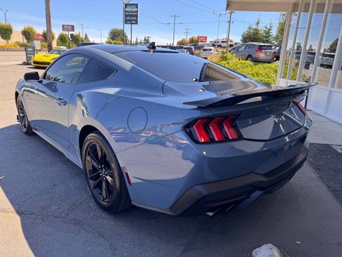 Used 2024 Ford Mustang GT RWD image 6