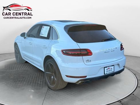 Used 2016 Porsche Macan Turbo image 3
