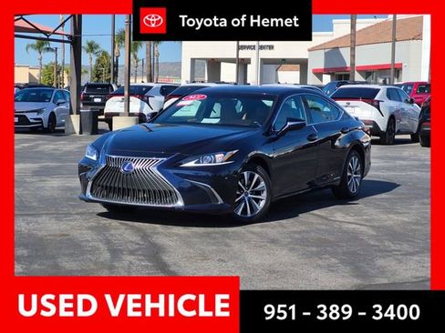 Used 2021 Lexus ES 300h w/ Accessory Package image 1