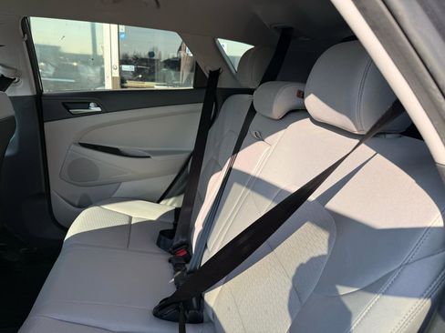 Used 2019 Hyundai Tucson SE image 8