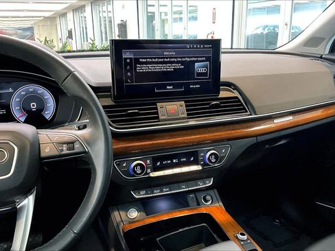 Certified 2023 Audi Q5 2.0T Premium Plus w/ Premium Plus Package image 7