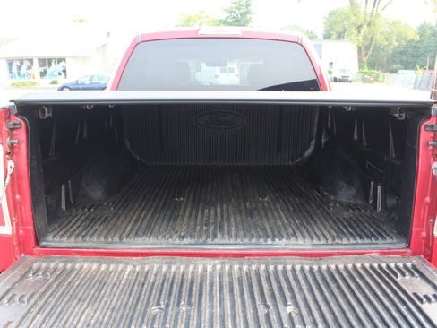 Used 2010 Ford F150 XLT image 16