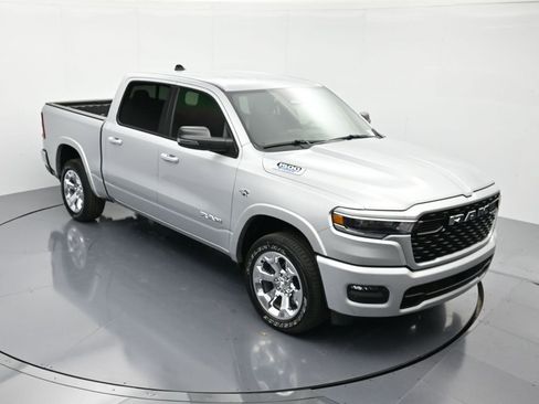 New 2026 RAM 1500 4x4 Crew Cab image 31