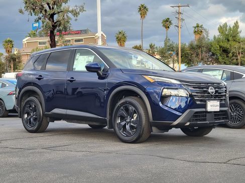 New 2026 Nissan Rogue SV FWD image 4