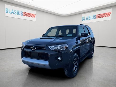 Used 2024 Toyota 4Runner TRD Off-Road image 7