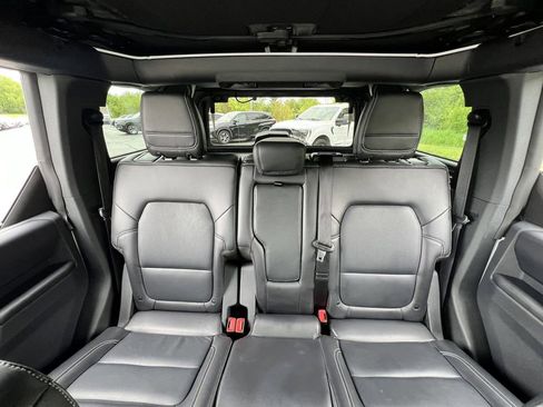 Certified 2025 Ford Bronco Outer Banks AWD/4WD image 30