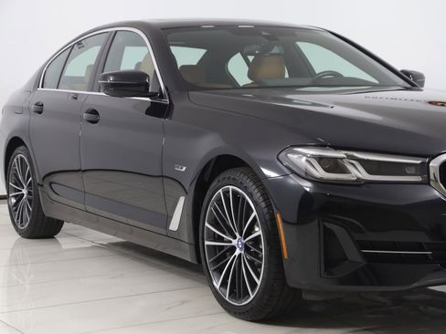Used 2023 BMW 530e xDrive w/ Premium Package AWD/4WD image 46