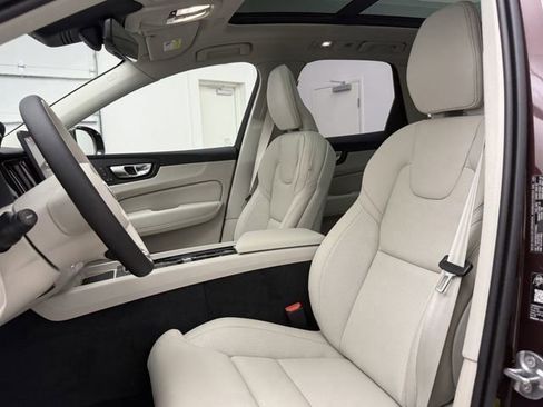 New 2026 Volvo XC60 B5 Ultra w/ Protection Package Premier AWD/4WD image 13