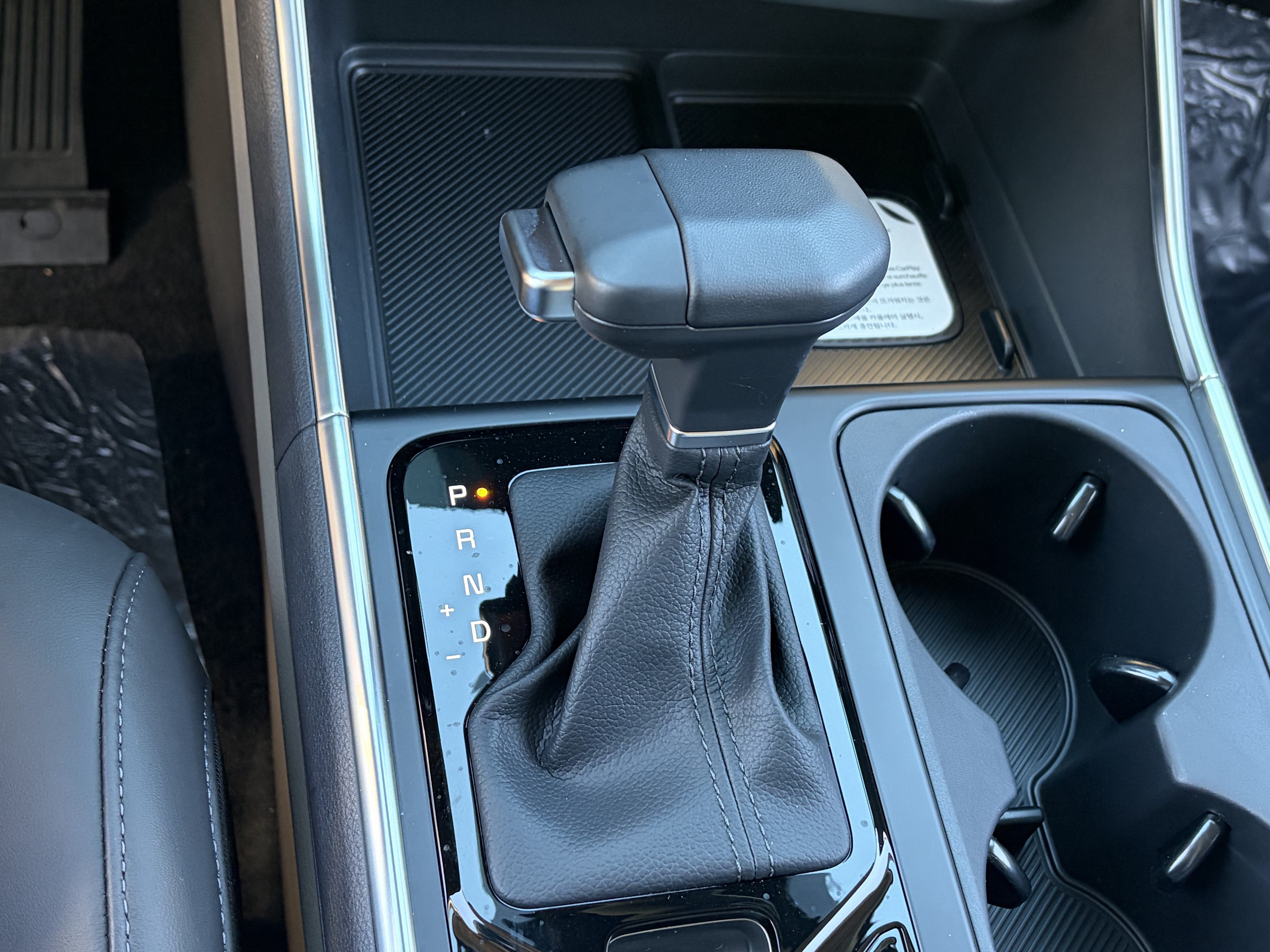 New 2026 Kia Carnival EX FWD image 29