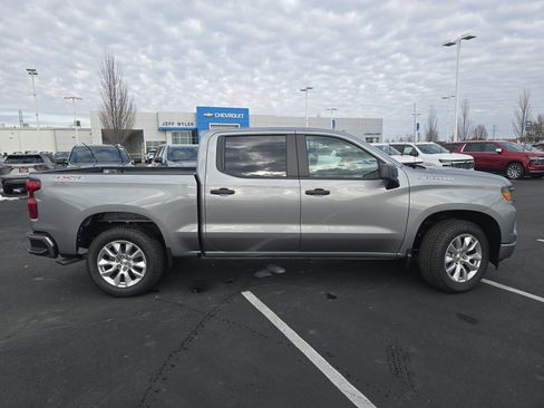 New 2026 Chevrolet Silverado 1500 Custom image 17