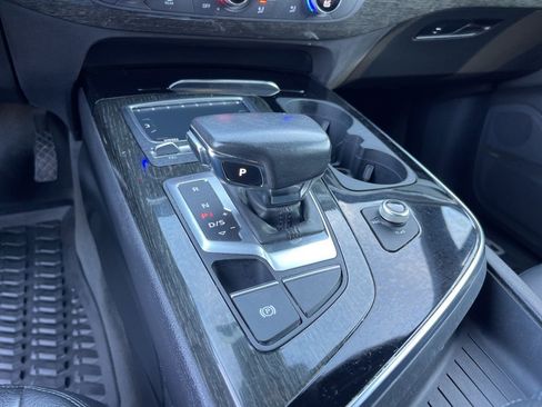 Used 2019 Audi Q7 3.0T Premium Plus w/ Premium Plus Package image 14