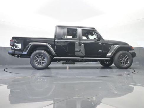 New 2026 Jeep Gladiator Sport AWD/4WD image 51
