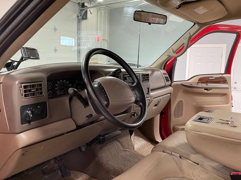 Used 2000 Ford F250 Lariat image 9