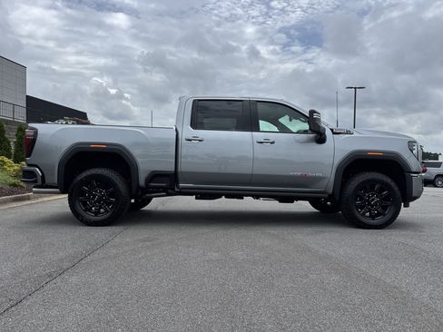 New 2026 GMC Sierra 2500 AT4 w/ AT4 Premium Plus Package AWD/4WD image 11