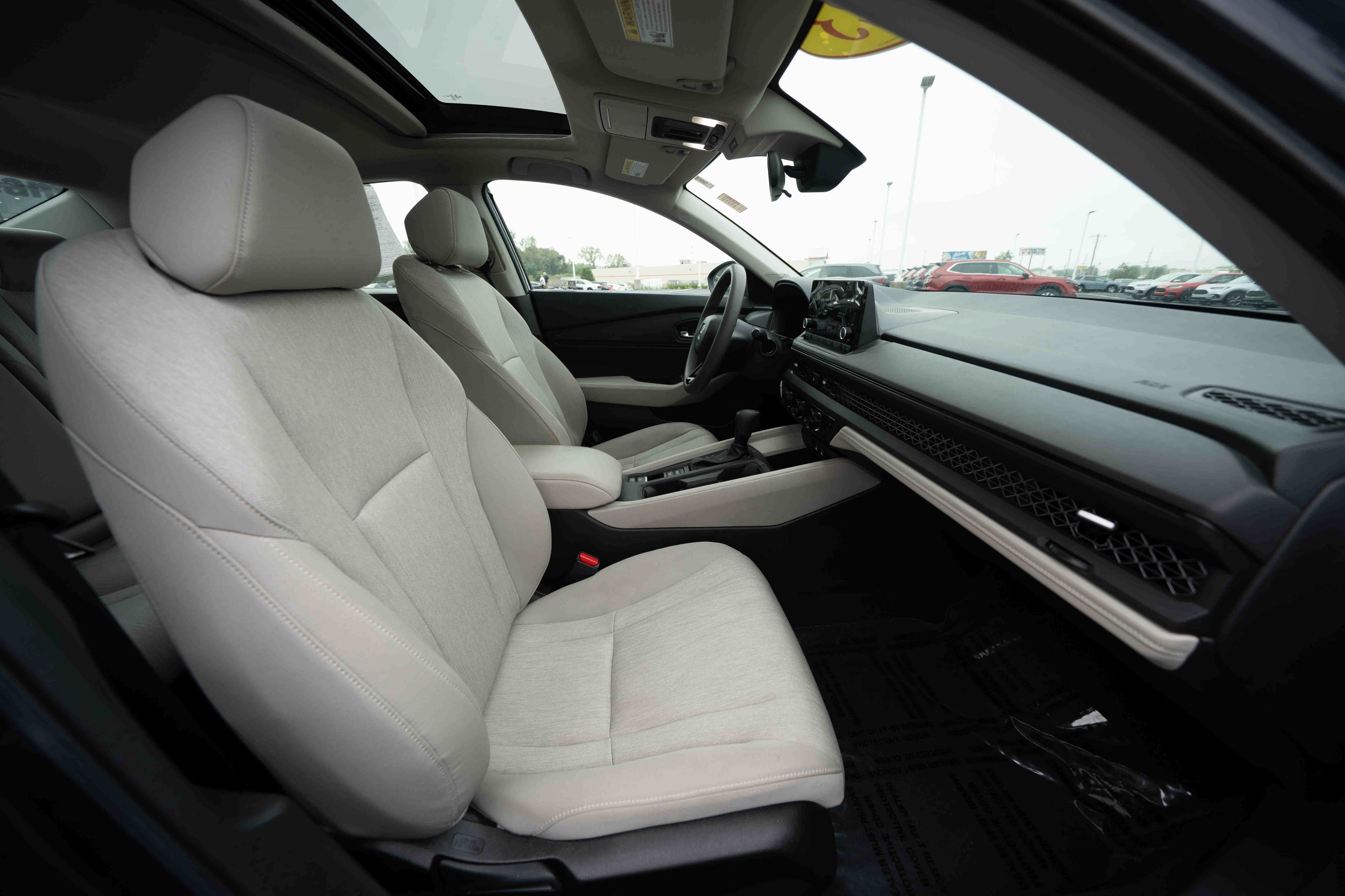 Certified 2023 Honda Accord EX image 26