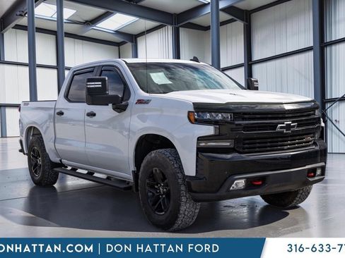 Used 2020 Chevrolet Silverado 1500 LT Trail Boss AWD/4WD image 27